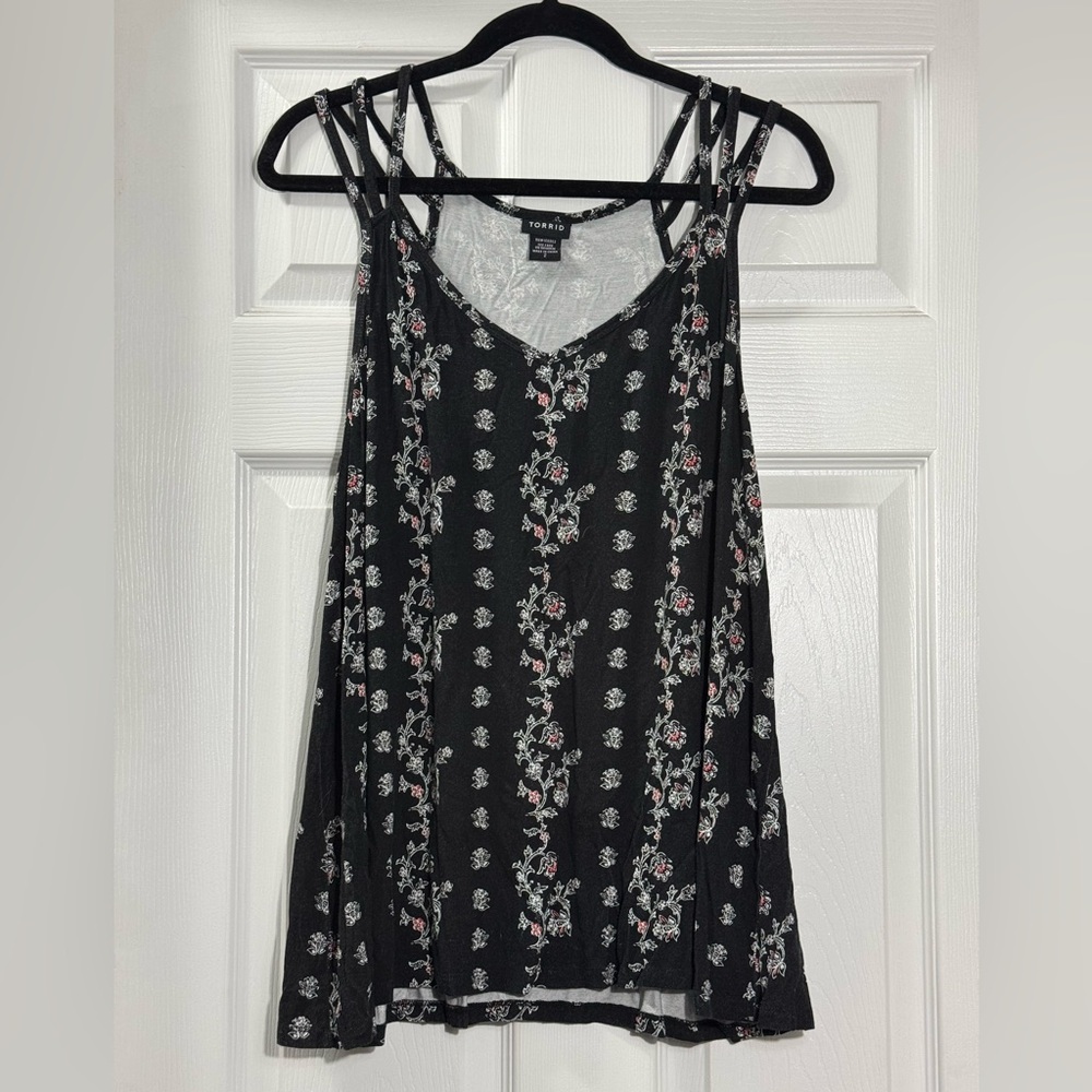 Torrid Floral Strappy Cami 2X Black Boho Swing Tank Top